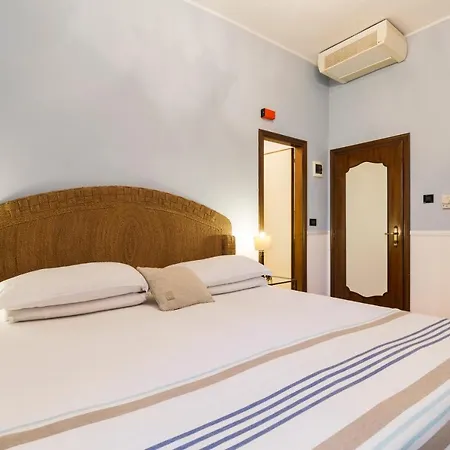 Hotel Stella