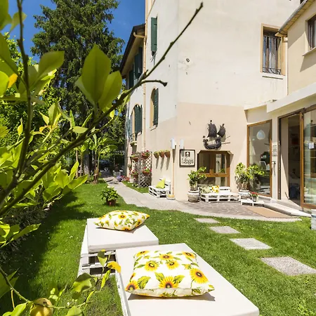 Stella Hotel 2*